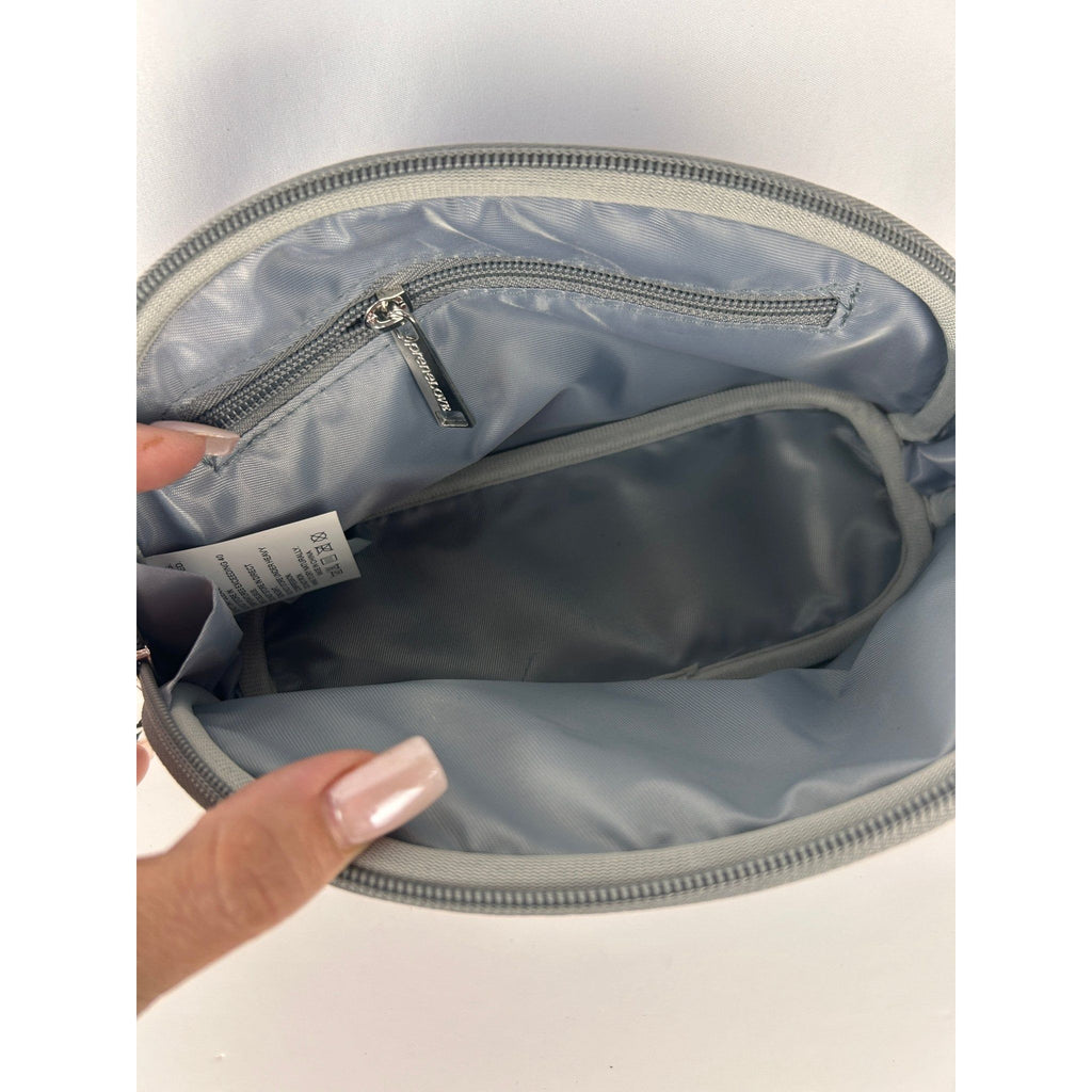 Clearance: Hampton Cosmetic Bag preneLOVE®